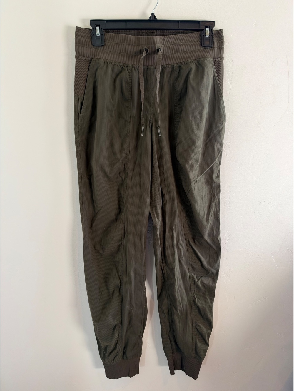 Lululemon Women’s Olive Green Studio Jogger Pants Size 6